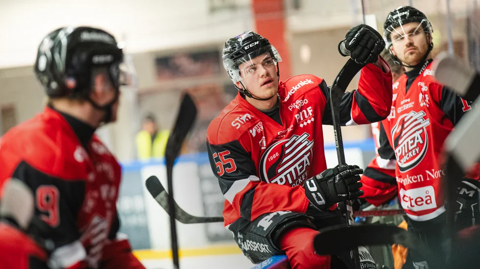 Oscar Eriksson var en backklippa i Piteå Hockey under sin tid i klubben innan han nu fortsatte karriären på Gotland.