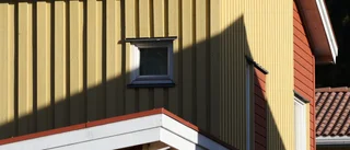 Pappa sköts ihjäl i sitt hem – fyra åtalas