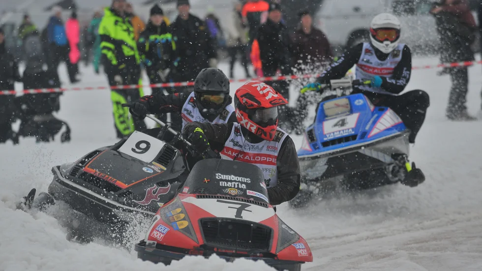 Team Sundom Maffia jagas av Team Far och Son samt Segrarteamet Team North Lease Racing