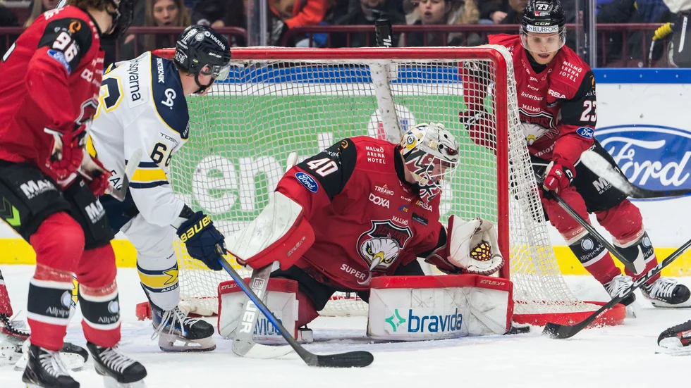 Oskar Blomgren i Malmödressen. 19-åringen har mestadels spelat i hockeyettan med Dalen under säsongen.