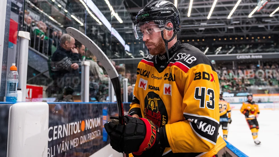 Oscar Eklind missar den här veckans matcher för Luleå Hockey.