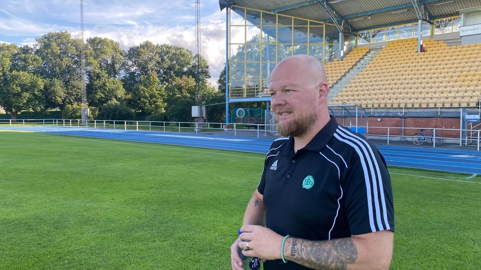 ESK-tränaren Tomi Honkanen hoppas på en ny trea i veckans viktigaste match mot Stocksund ikväll. 