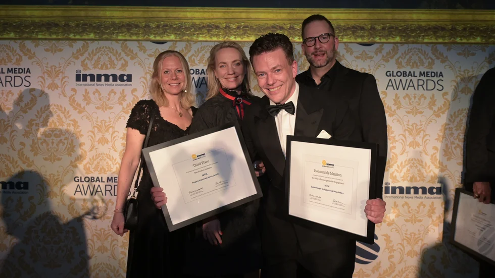 NTM kammade hem en tredjeplats i INMA. Från vänster: Camilla Hillerö, analyschef, Lina Hedenström, vd för NTM, Jens Pettersson, redaktionell utvecklingschef, och Nils Olausson, affärsområdeschef.