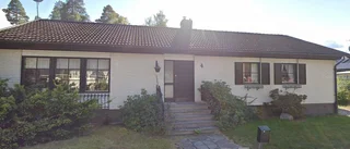Hus på 121 kvadratmeter från 1975 sålt i Stigtomta - priset: 2 055 000 kronor