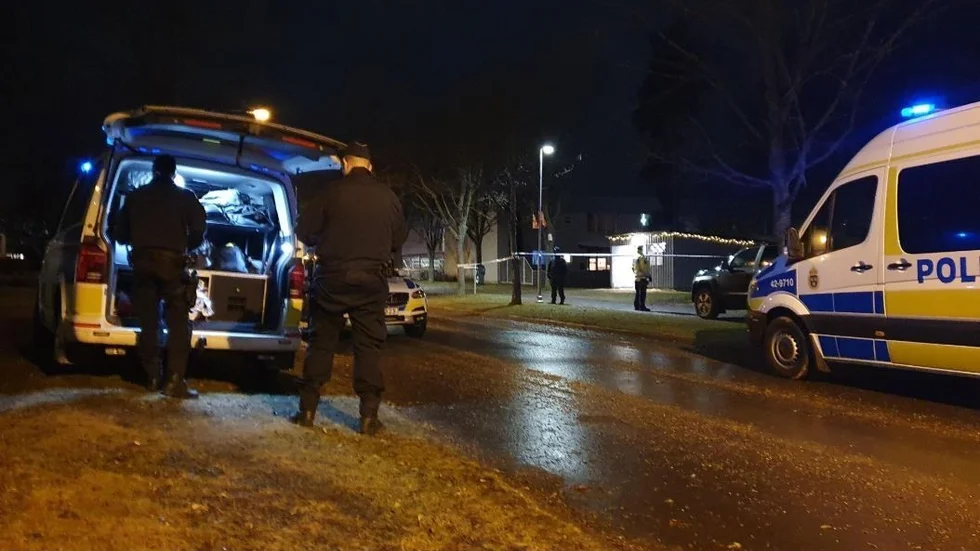 På onsdagskvällen fick polisen larm om skottlossning på Skattegården i Skäggetorp. 