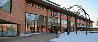 Misshandlade kvinna – flera hammarslag: Misstänks nu för dödshot i Brinken