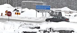 Hög tid att göra klar busshållplatsen