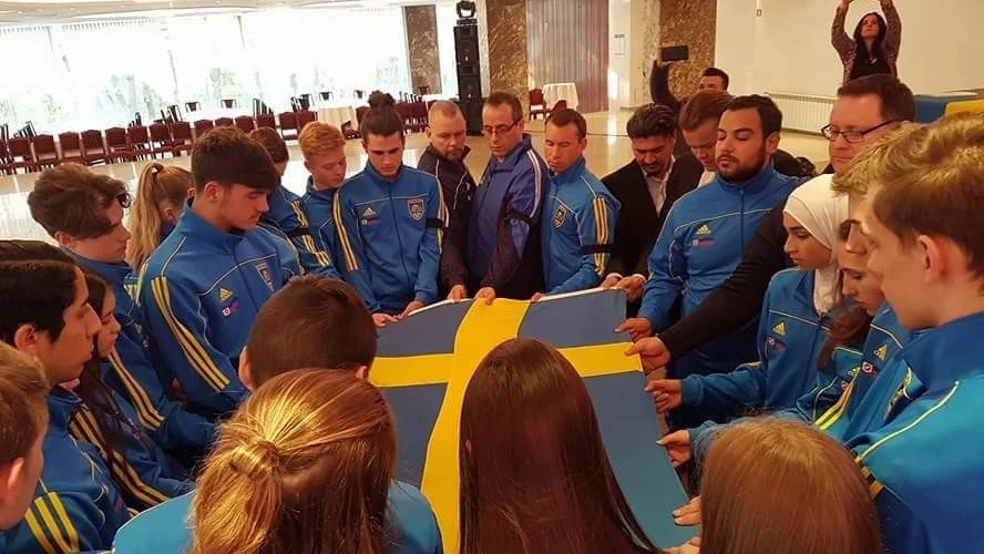 Tyst minut. Offren i Stockholm hedrades på ett hotell i Bulgarien under U21-EM. Foto: Privat.