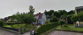 Nya ägare till äldre hus i Motala - 1 695 000 kronor blev priset