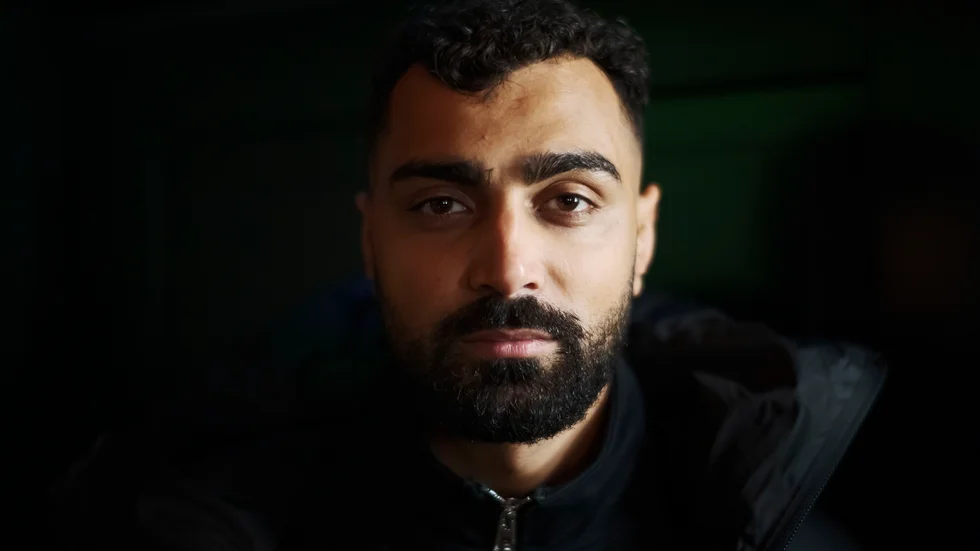Alexander Abdallah spelar Rami i Spotifys ljuddrama "De fria".