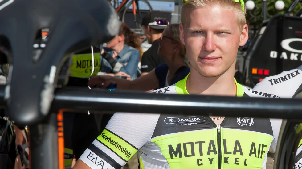 Efter ett år som proffs i danska Team IBT-BH Carl Ras återvänder Linus Kvist till Sverige och tar plats i Motala AIF Serneke Allebike. En satsnig som han menar är nödvändig för svensk cykling. 