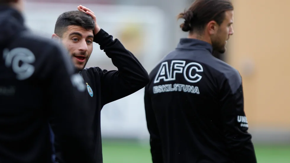 22-årige mittfältaren André Alsanati fanns med när AFC körde igång träningen under måndagen.