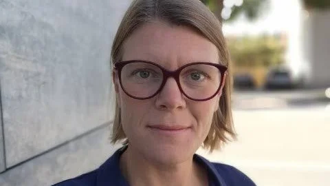 Emma Ravald, jämställdhetsstrateg med uppgift att synliggöra ojämlikheter inom domstolarna.