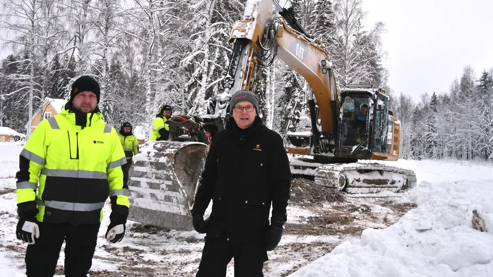 Fredrik Olofsson och Tommy Nilsson är med när första spadtaget tas.