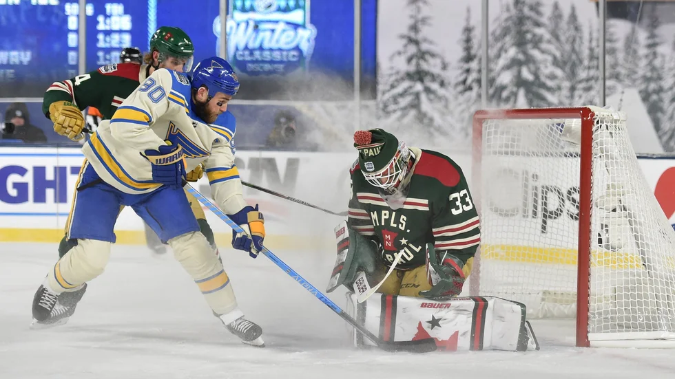 Oskar Sundqvists St. Louis Blues vann Winter Classic-mötet mot Minnesota Wild i rekordkyla.