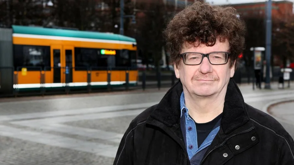 Mot totalförbud. Lars Stjernkvist (S) vill informera istället.