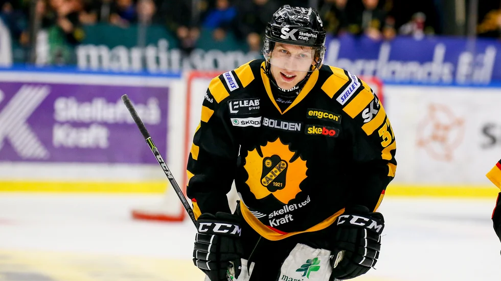 John Norman under slutspelet med Skellefteå AIK våren 2016. Forwarden går nu starkt i Jokerit. 