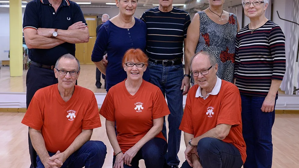 Valsat. Övre raden från vänster: Kenneth Eriksson, Edla Broman, Lennart Eriksson, Yvonne Bodén, Eva Tannebo. Nedre raden från vänstr: Hans Persson, Christine Sjödin, Nils-Gunnar Gustavsson.