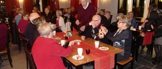 Nöjda gäster på Reumatikerföreningens julfest