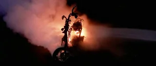 Kraftig brand i moped i Umeå