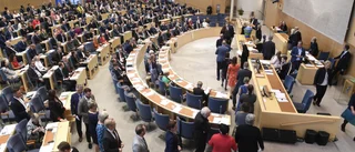 Vilken riksdagsledamot blir först med att säga att vi är i ett katastrofläge?