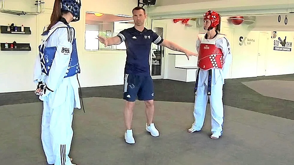 Soo Shims Niklas Andersson ger dig koll på reglerna i Norrans taekwondoskola. Foto: Elin Lindkvist.