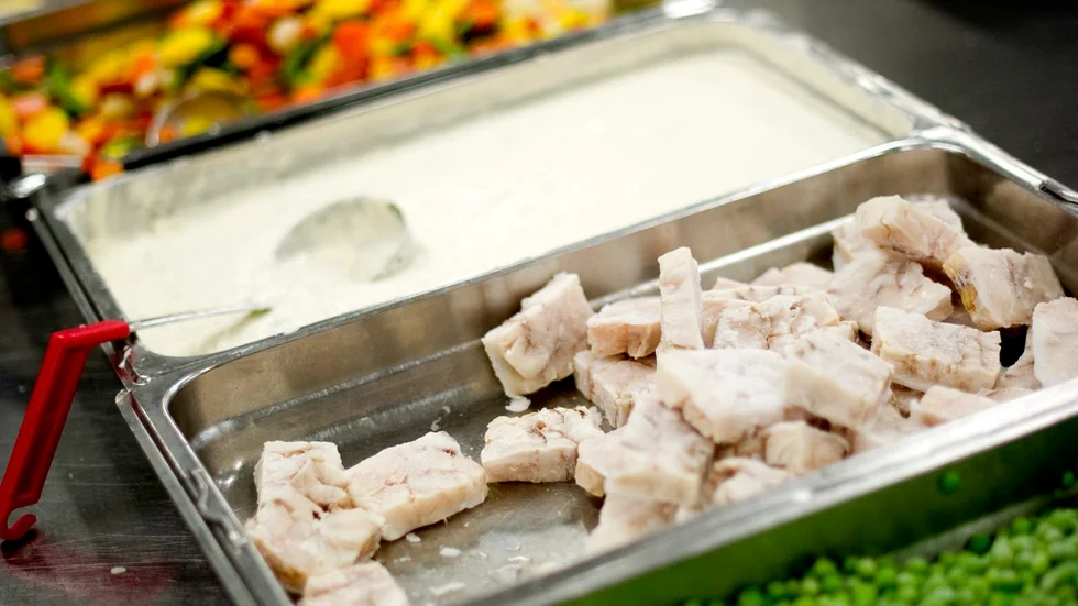 Frågan om driften av kommunens personalrestaurang skjuts på framtiden.