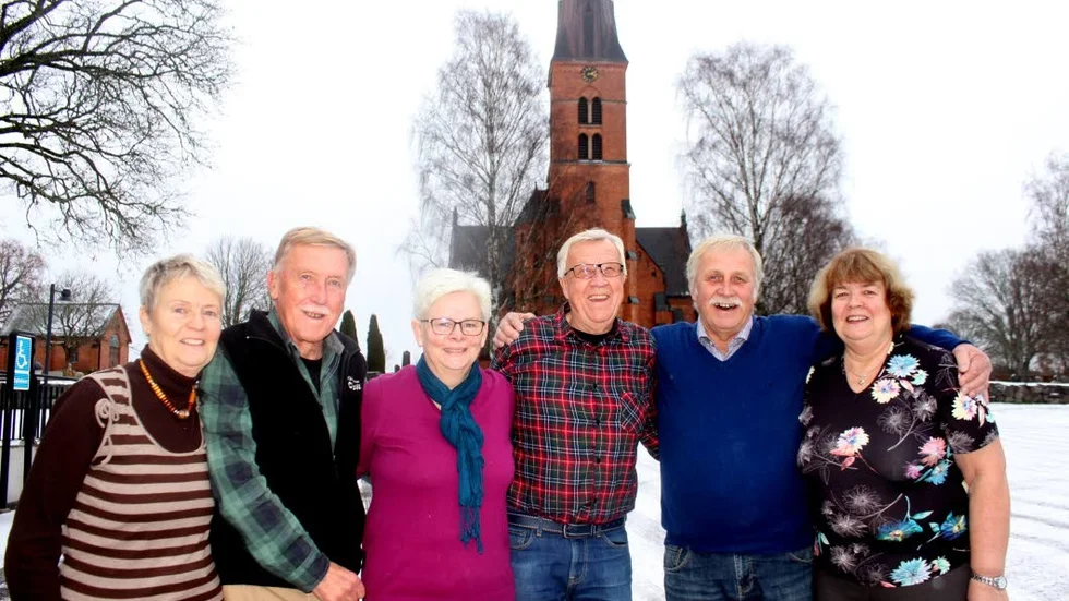 Framgångsrik. 20-årsjubilerande Musikgruppen i Hällestad kan se tillbaka på framgångsrika år, från vänster Marianne Persson, Sölve Holgersson, Eva Johansson Hjorth, Gösta Johansson, Leif och Yvonne Fransson.