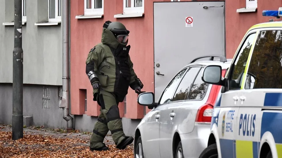 Tillkallades. Bombgruppen fick återigen under torsdagen ta sig till Norrköping. Den här gången gällde det hittade föremål i en lägenhet.