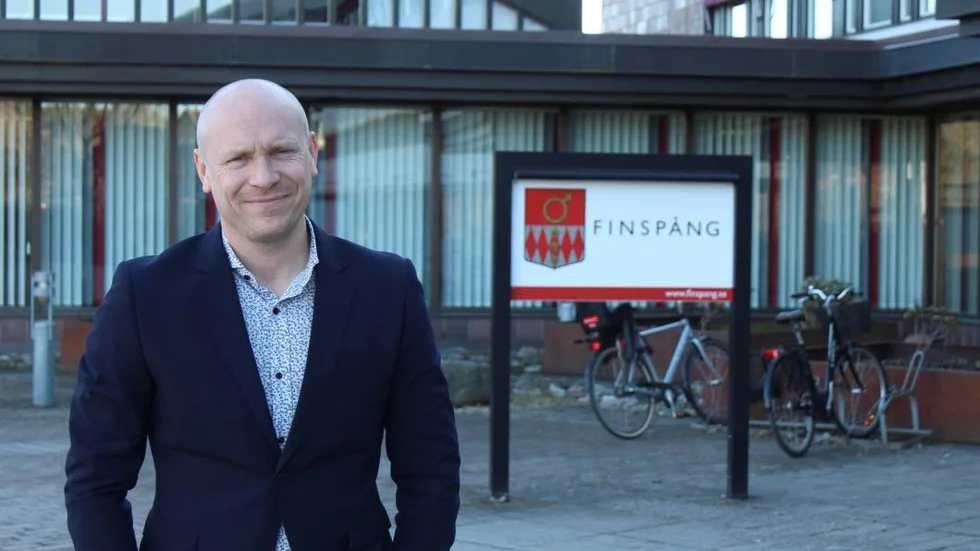 Modigare. Johan Malmberg är utvecklingschef i Finspång. Han tycker att politiken har varit "extremt modig" vid vissa viktiga tillfällen.