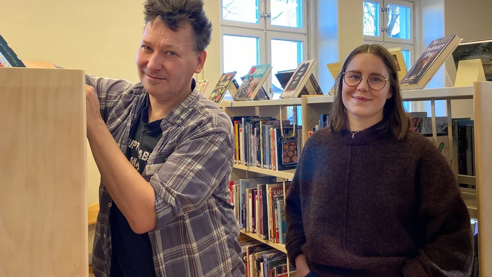 Bibliotekschef Tony Melander och projektledaren Clara Karlin och b ser fram emot att dra igång de nya aktiviteterna.