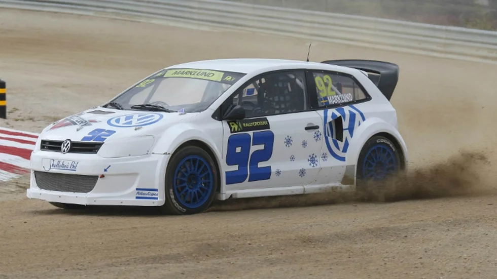 Anton Marklund i sin bil. Foto: Marklund Motorsport