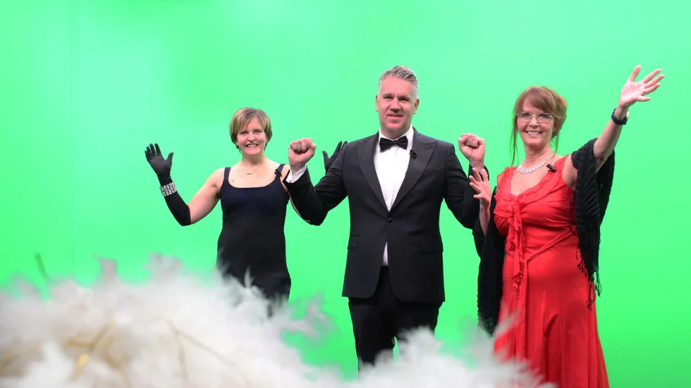 Heléne Bäckström, Johan Edlund och Marianne Henriksson på Näringslivscentrum, NC utlovar en gala med både glitter, glamour och förstås pristutdelningar i olika kategorier. För arrangemanget står NC tillsammans med kommunen, Företagarna och Åtvidabergs sparbank. 