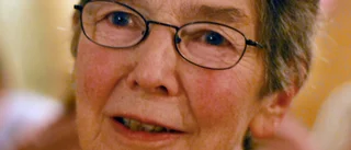 Minnesord Astrid Hollingby Almroth