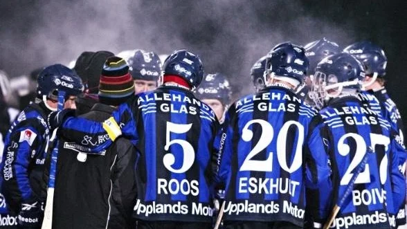 Det var rejält kallt även vid fjolårets hemmamöte med Haparanda (bilden).
