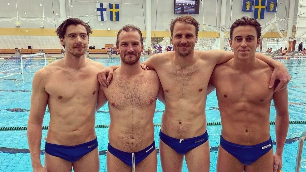 De fyra Linköpingsgrabbarna som kunde fira segern i landslagets första landskamp på över tio år. Från vänster: Henrik Palm, Christopher Vang, Markus Zdolsek, Hugo Nedstrand. 