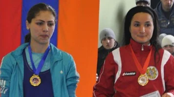 Armine Sinabian försvarade sin titel i Armenien.