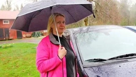 Lena Hagman är en av flera bilägare som drabbats.