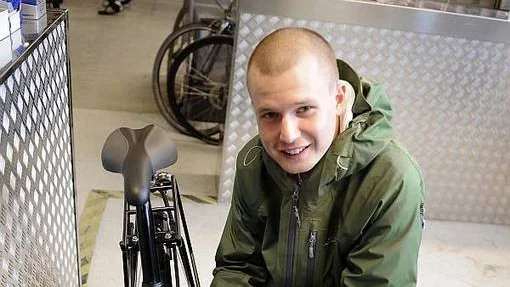 Nicklas Lautakoski ska cykla till Kina.