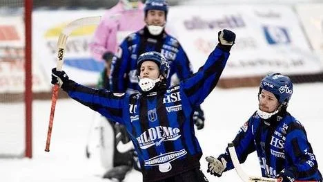 Viktor Broberg svarade för ett hattrick när Hammarby besegrades.