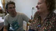 För Jonas Carlström blev Stickspåret inget sidospår. Tvärtom. Han har upptäckt vad det är han vill jobba som  - sjuksköterska.