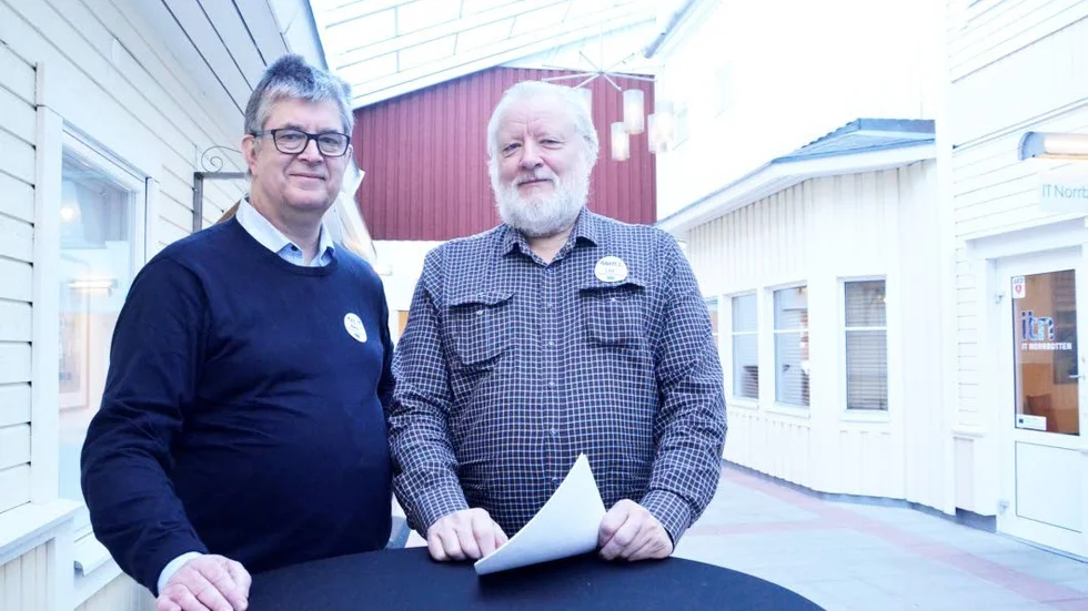 Forskar. "Vi tittar på flöden och material bland annat", säger professorerna  Mats Tysklind och Anders Lagerkvist om sitt projekt för utvecklad återvinning.