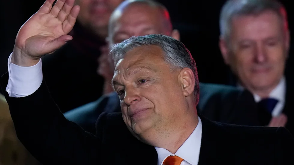 Ungerns premiärminister Viktor Orbán, här på sin valvaka i söndags, tog hem en storseger i parlamentsvalet.