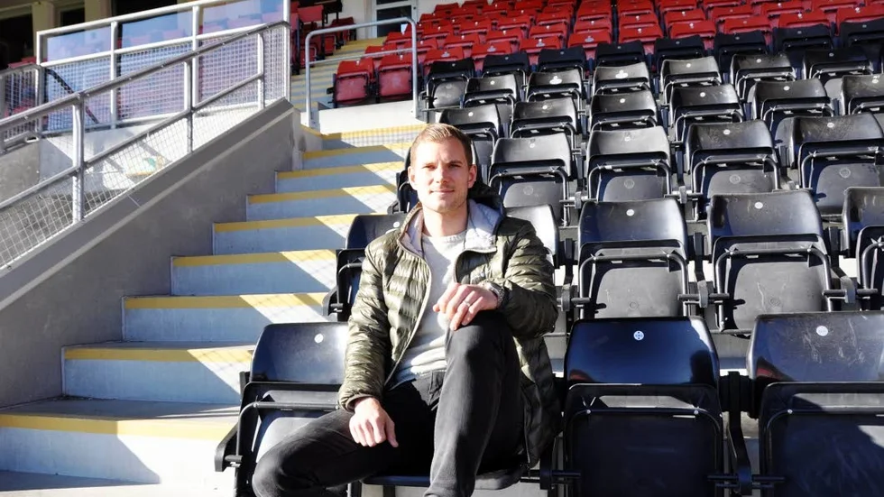 Hemmaplan. Förre Bälingespelaren Robert Åhman Persson trivs i Örebro och på Behrn arena.