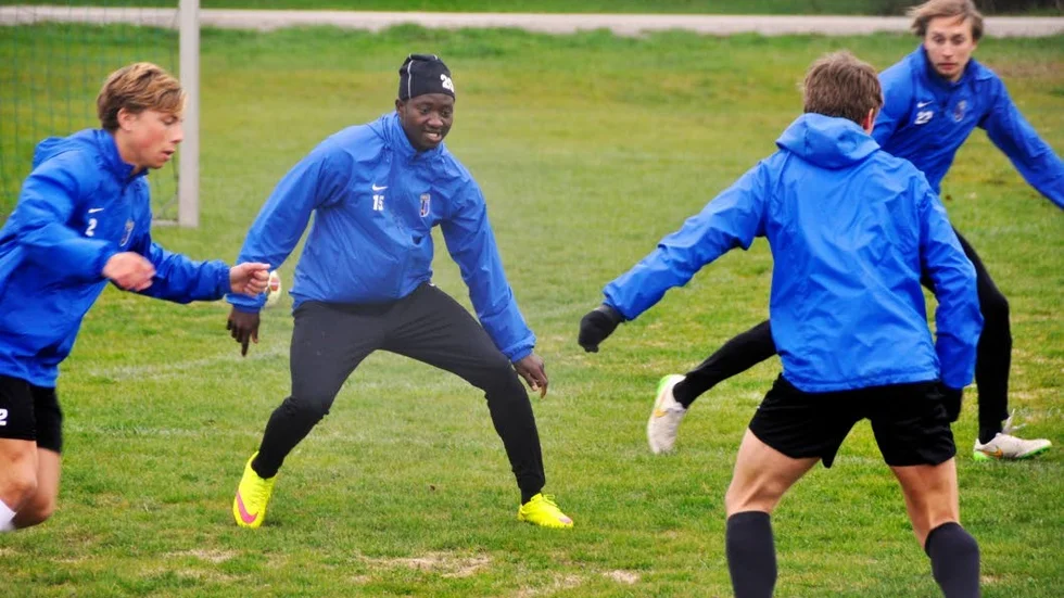 Trivs centralt. Moses Ogbu tränar inför matchen mot Ljungskile.