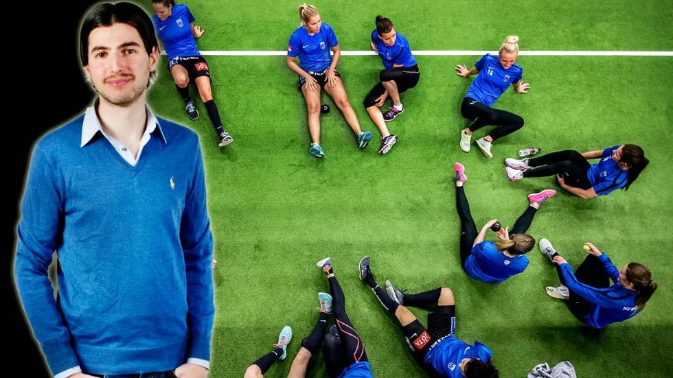 sirius damer fotboll startar försäsongen med träning, samling i UTK-hallen.
Foto : STAFFAN CLAESSON  20150107