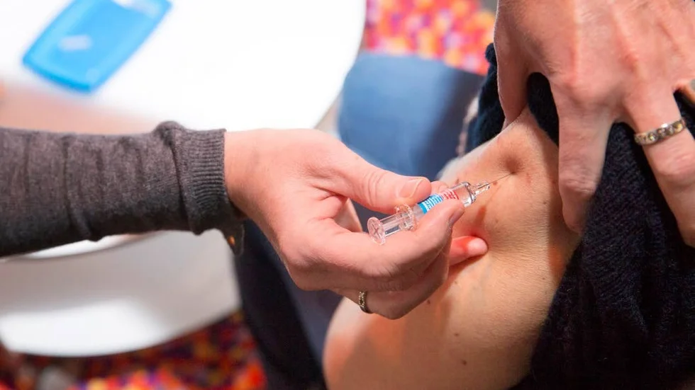 Arkivbild. Trots att Region Uppsala beställde in 52 000 doser vaccin, är det på många håll i länet redan slut.