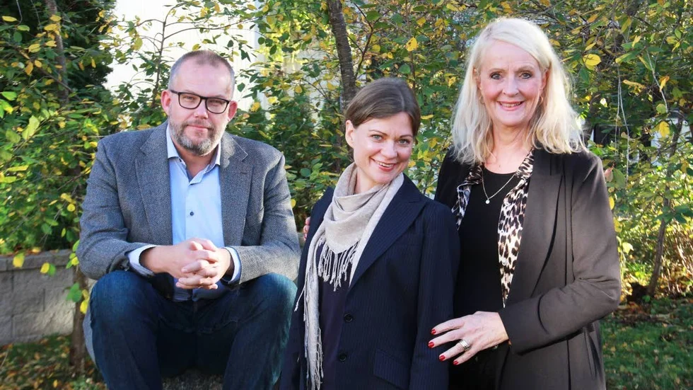 Johan Mansfeldt, Petra Valman och Marianne Eklöf är tre fjärdedelar av Operagruppen. De sätter upp "Poppeas kröning" som hade urpremiär i Venedig 1642 och bygger på romerska kejsaren Neros liv.