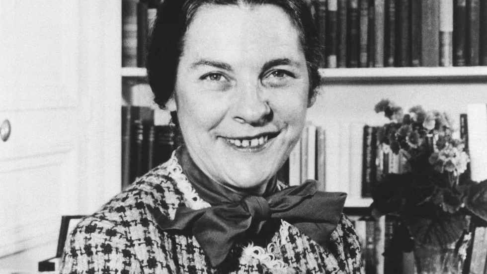 Mary McCarthys klassiker "Gruppen" avlivar myten om att den välutbildade kvinnan skulle få ett lyckligare liv.