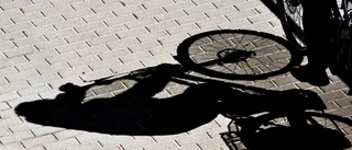 Cyklist prejades av lastbil